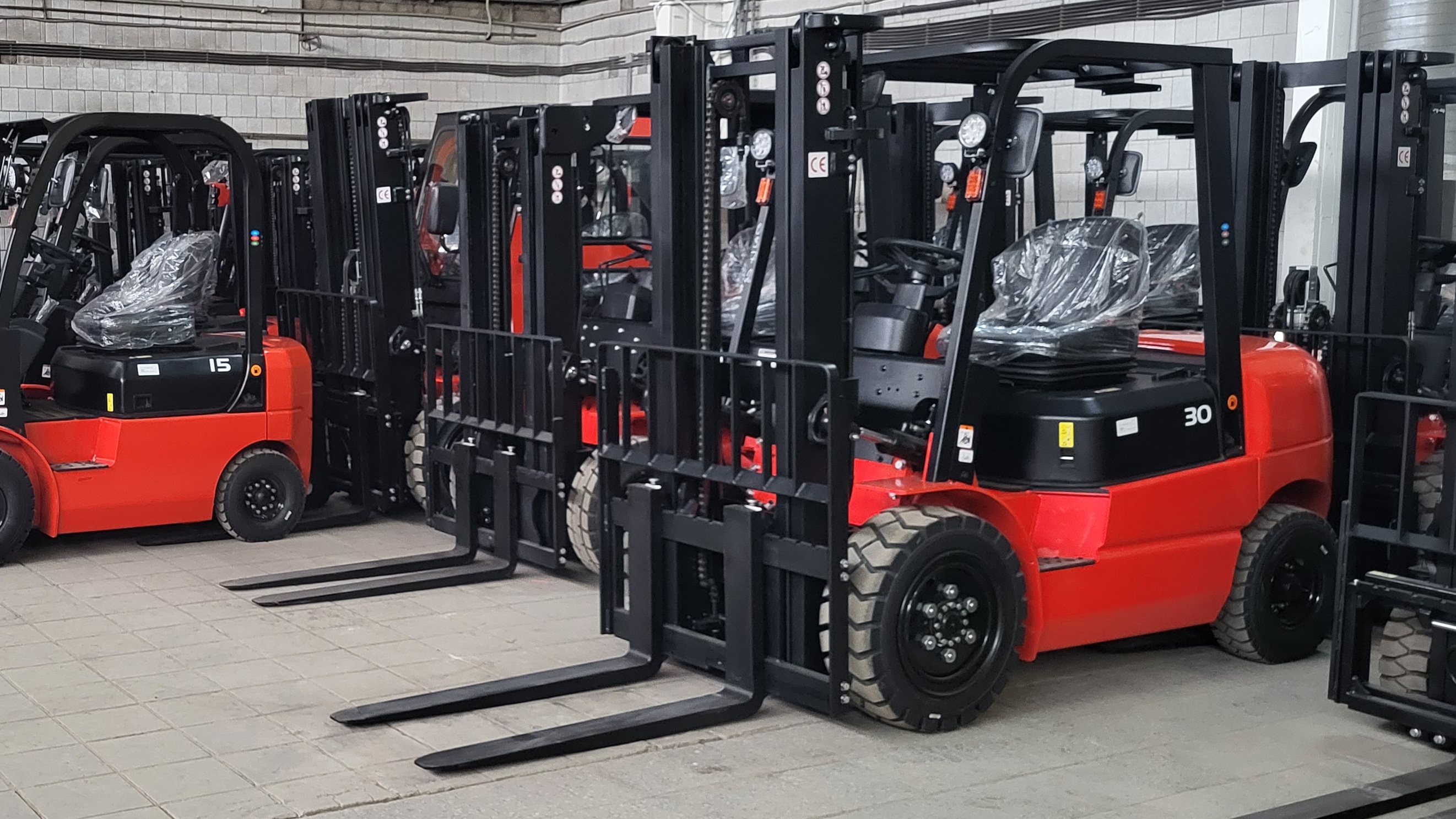 Тест-драйв складской техники на нашем складе в Волгограде