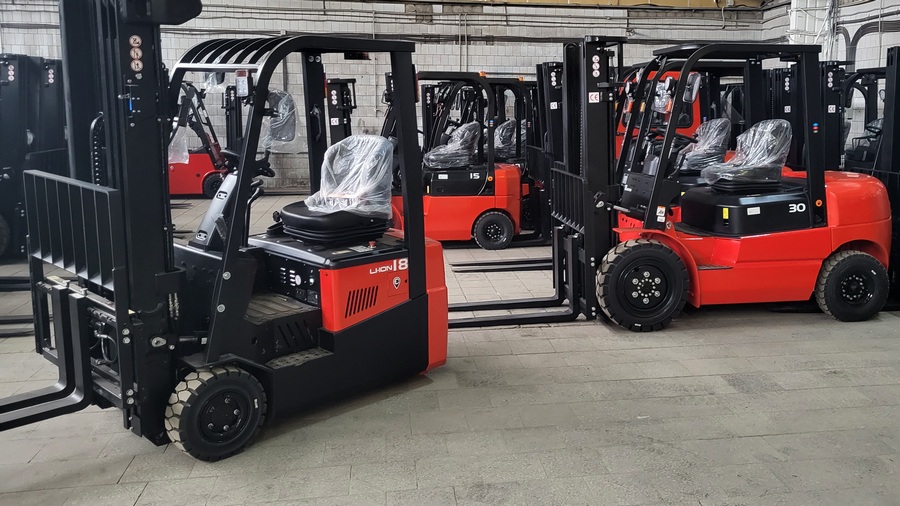 Тест-драйв складской техники на нашем складе в Волгограде