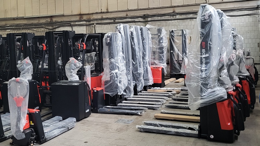 Тест-драйв складской техники на нашем складе в Волгограде