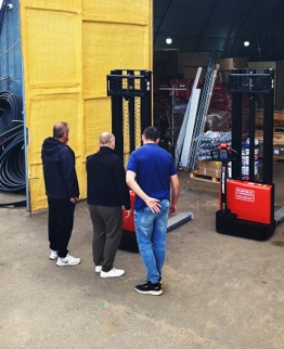 Тест-драйв складской техники на нашем складе в Волгограде